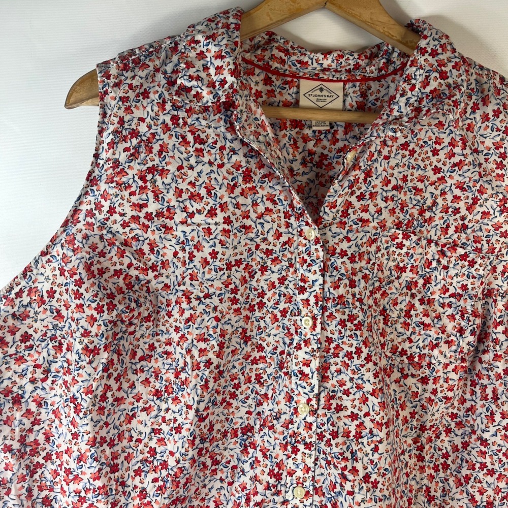 St. John's Bay Sleeveless Shirt Women 1X Red White Blue Floral Button Up Cotton - Picture 3 of 8